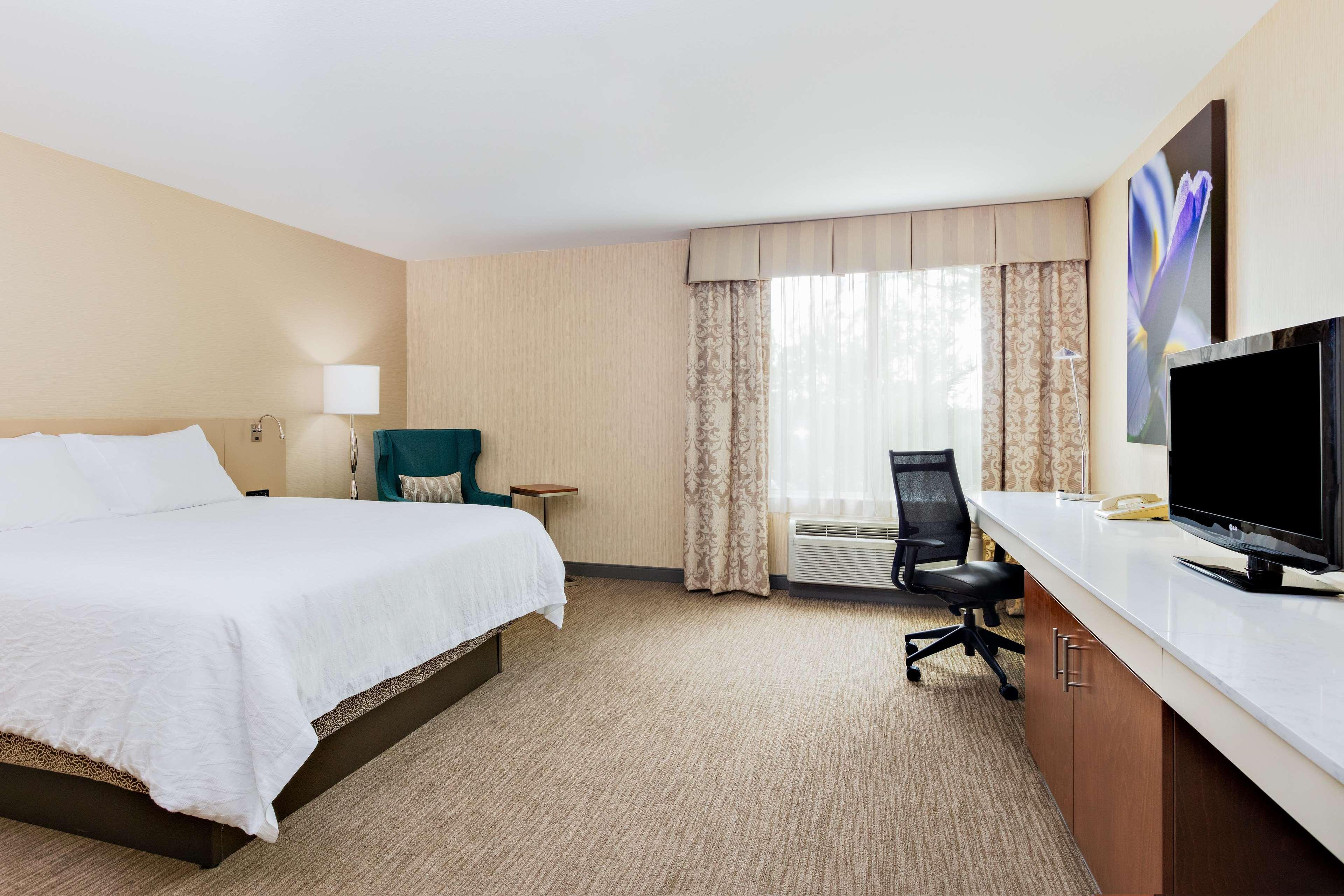Hilton Garden Inn Folsom Exterior photo